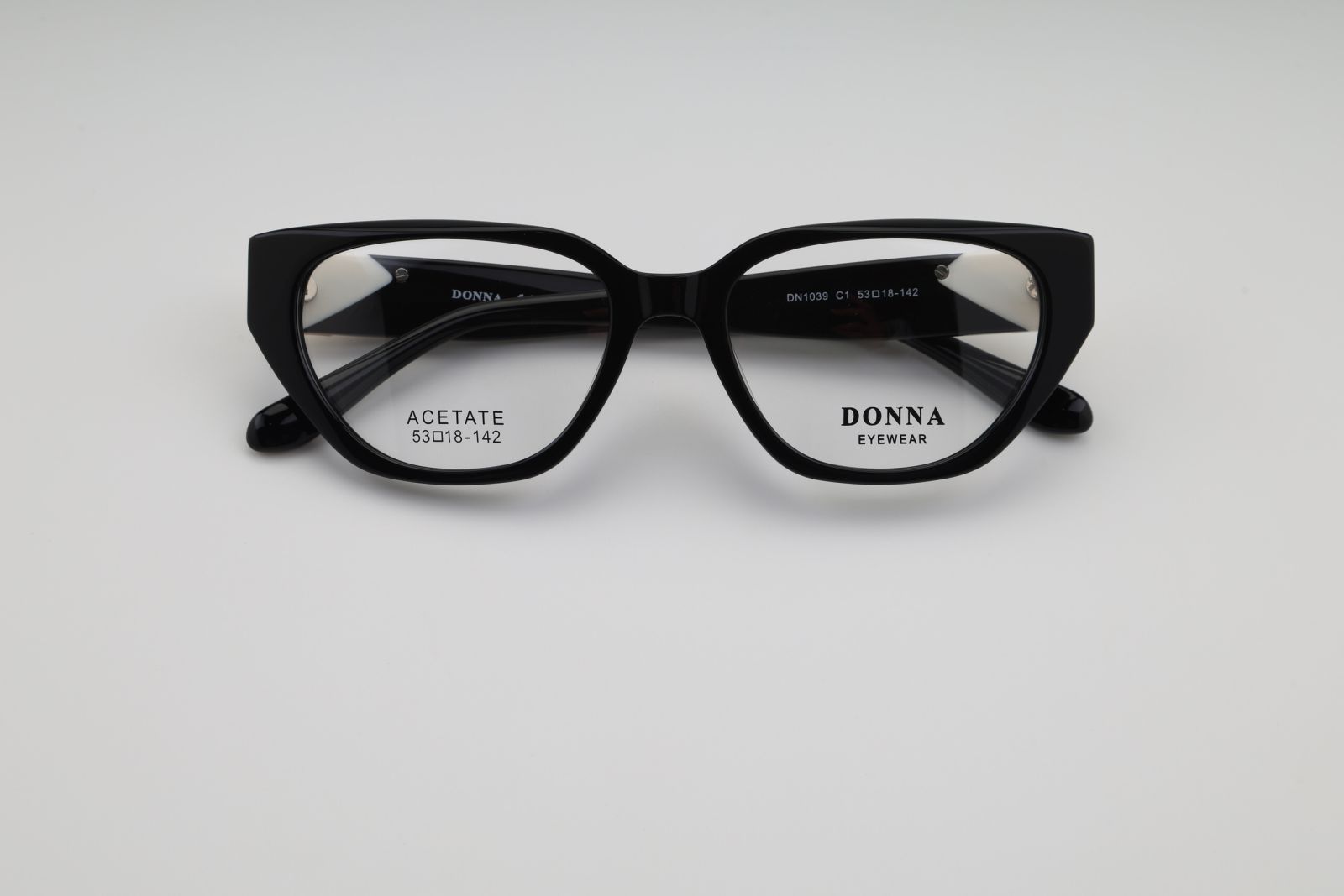 Donna 1039, C1