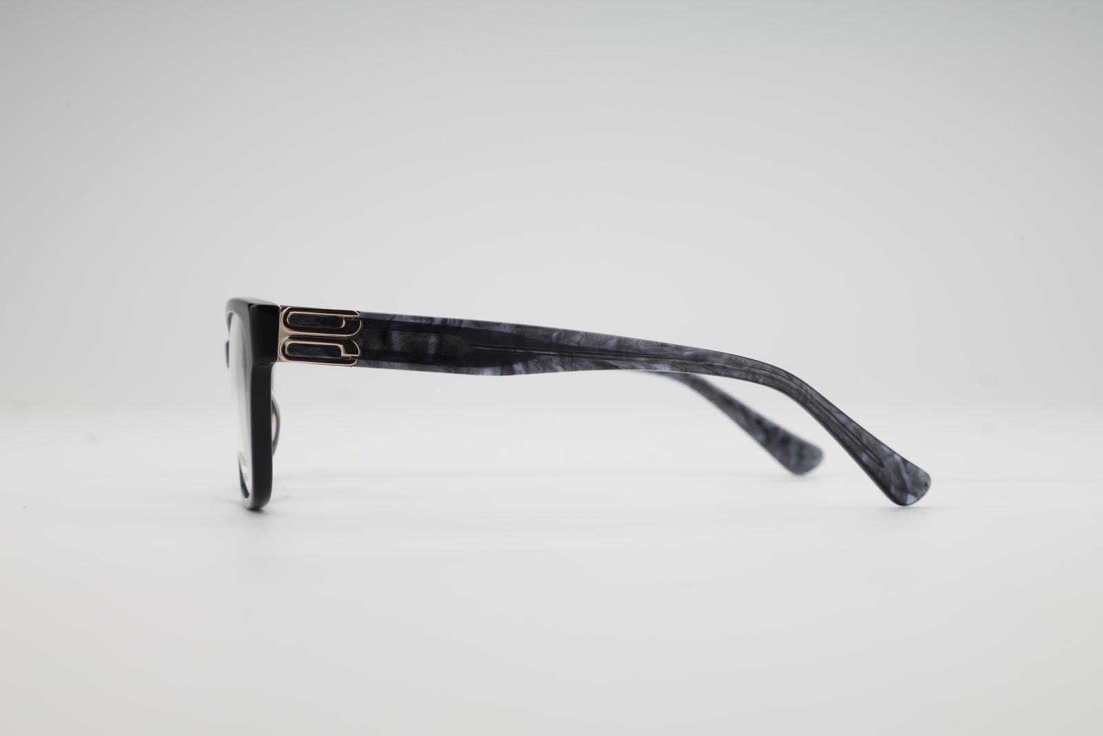 Donna 1030, C1