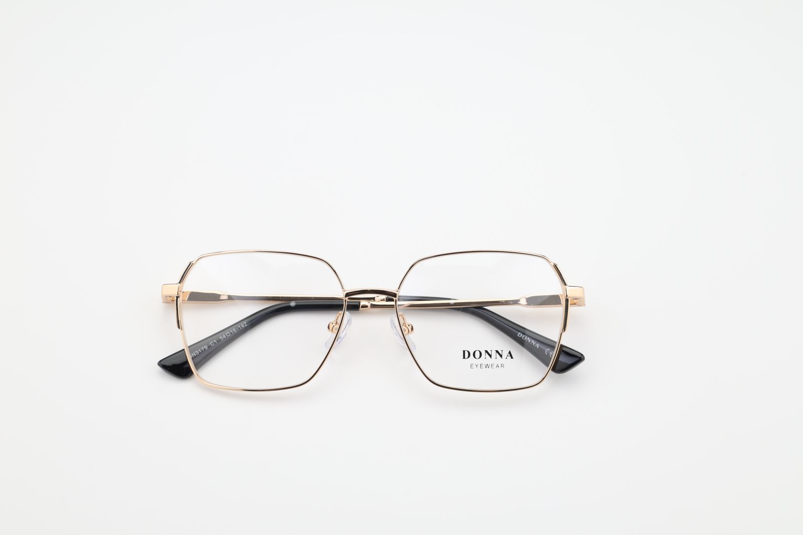 Donna 3179, C1
