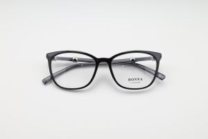 Donna 3151, C1