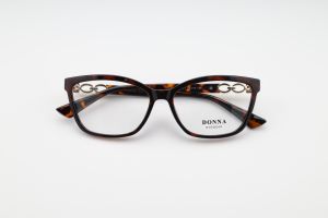 Donna 3182, C1