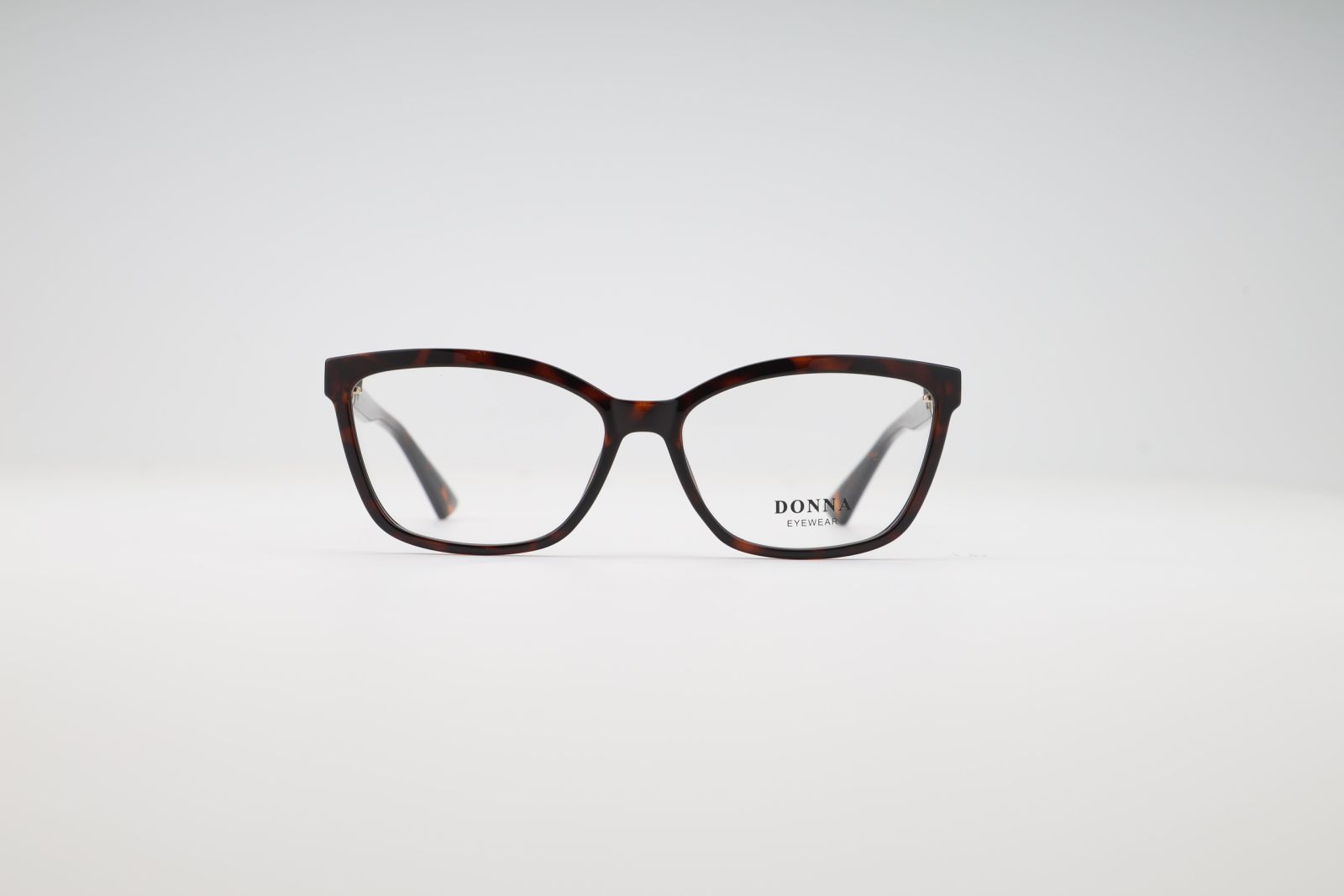 Donna 3182, C1