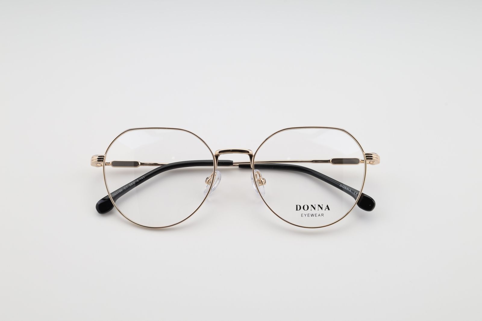 Donna 3196, C1