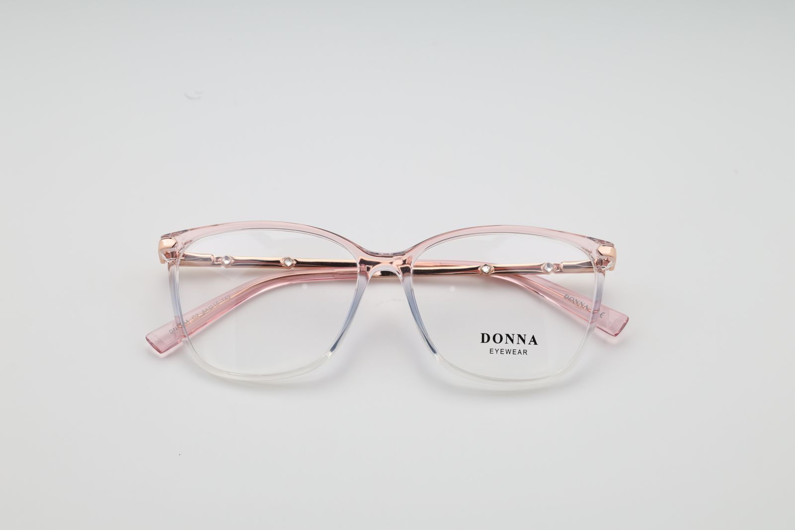 Donna 3134, C2