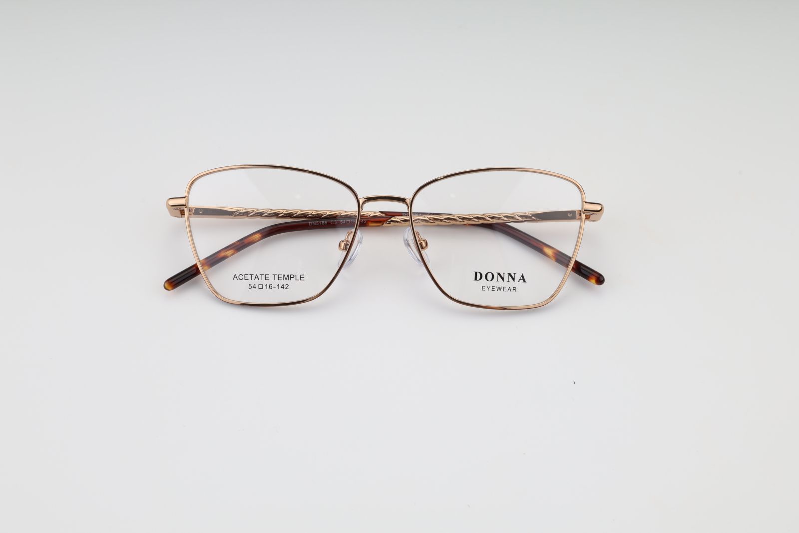 Donna 3186, C3