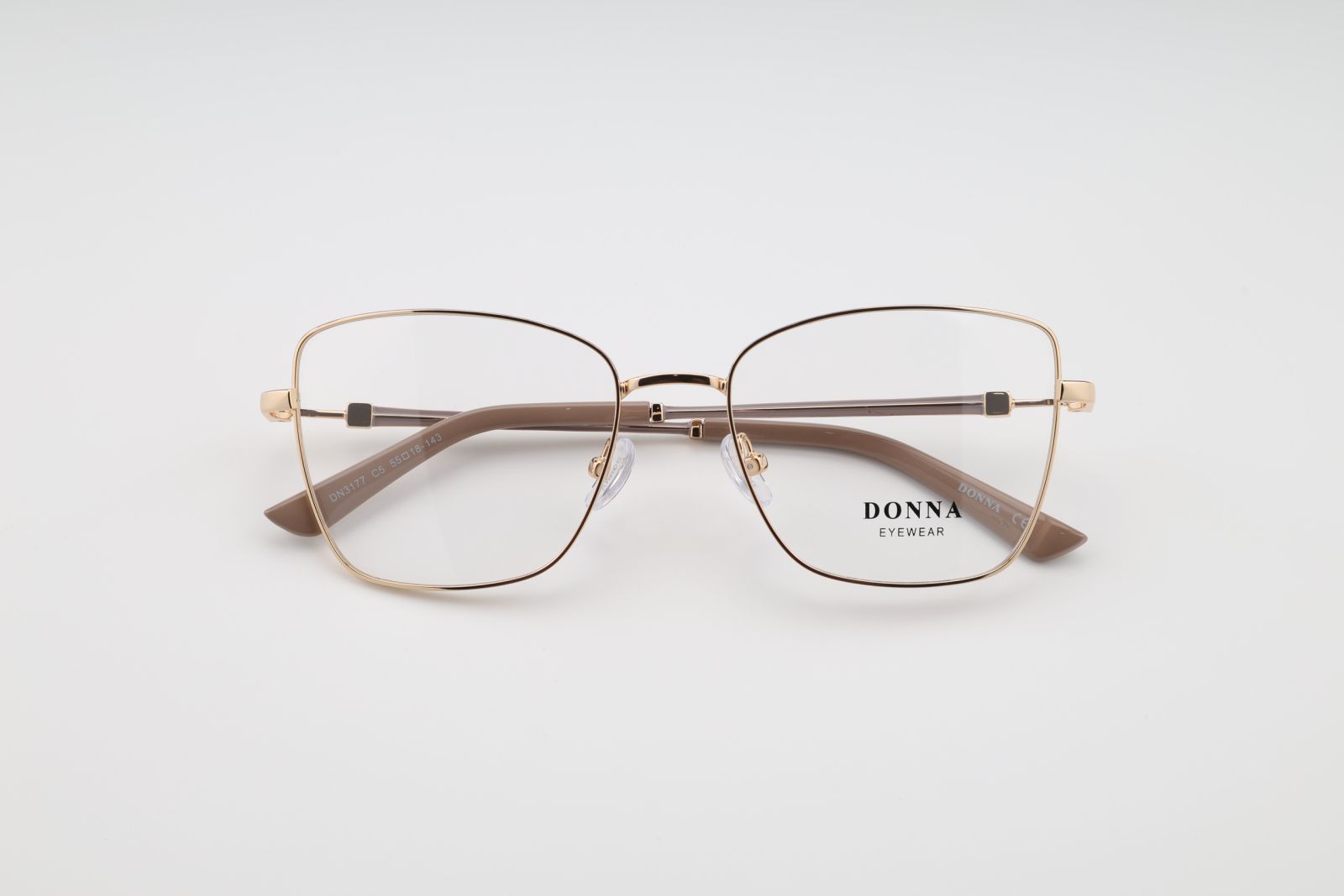 Donna 3177, C5