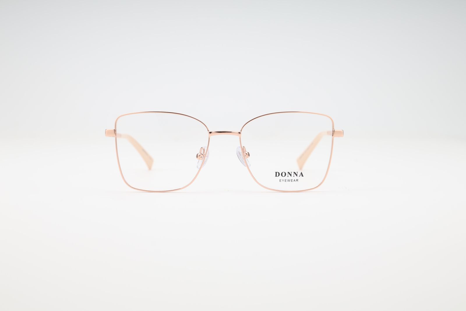 Donna 3181, C2
