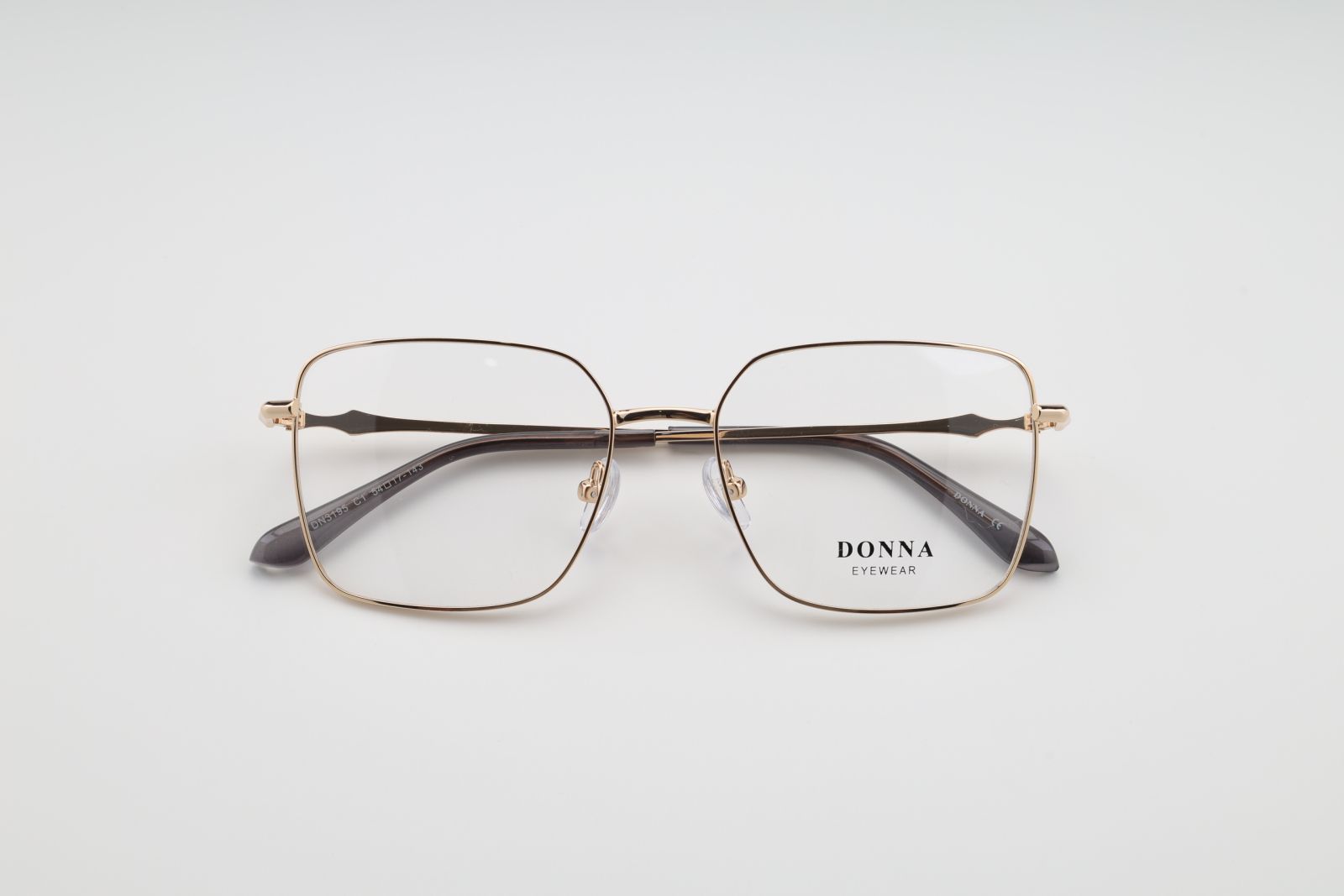 Donna 3195, C1