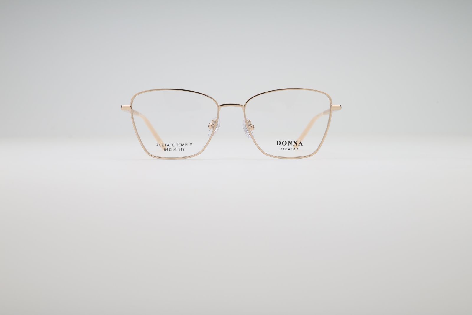 Donna 3186, C1