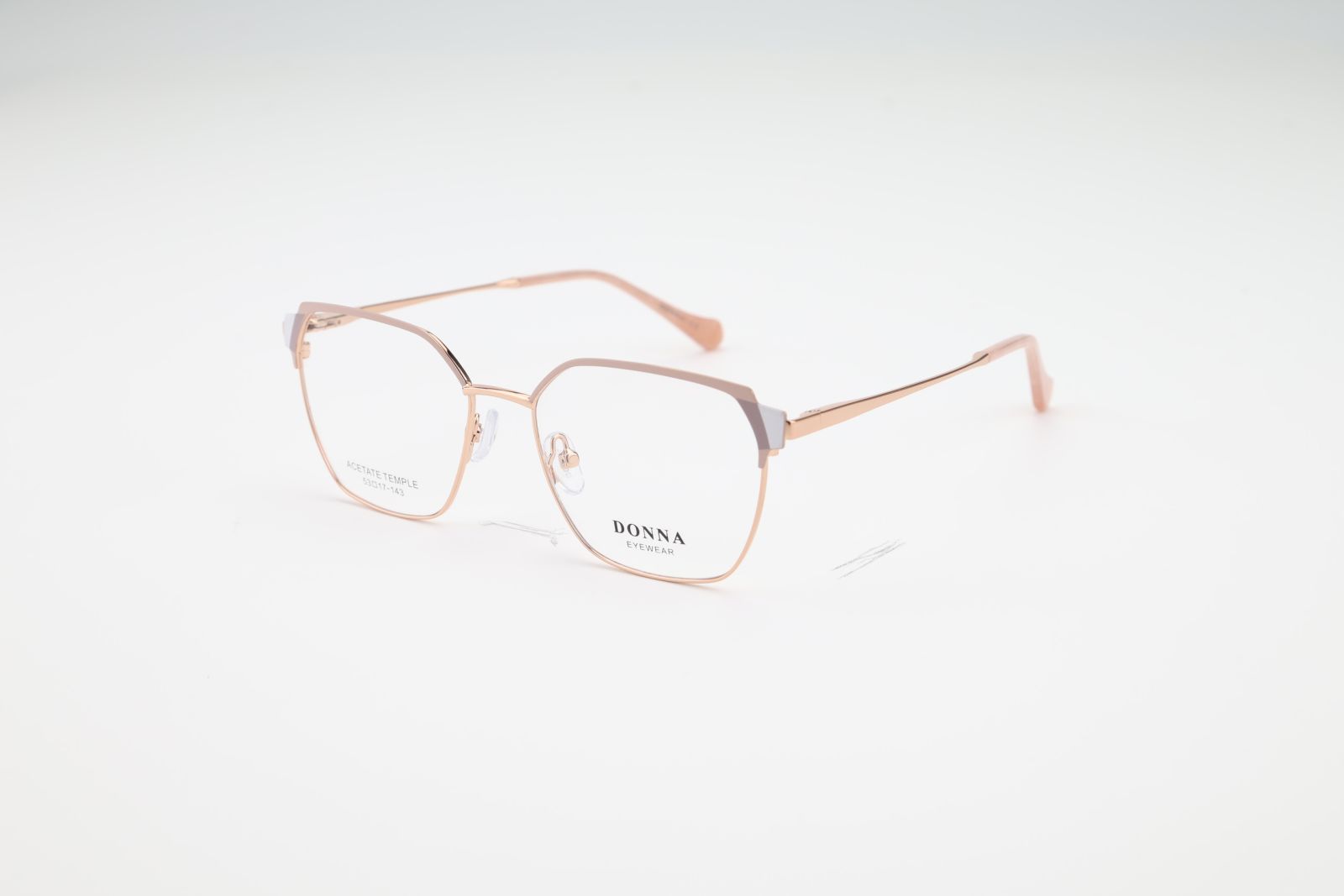 Donna 3166, C4