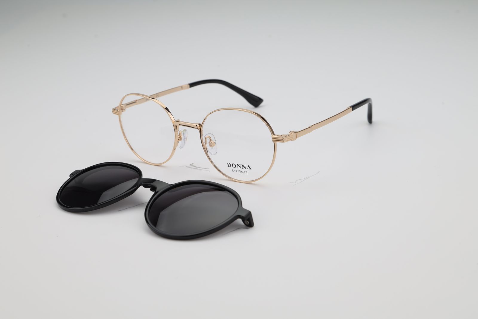 Donna 3204, C1