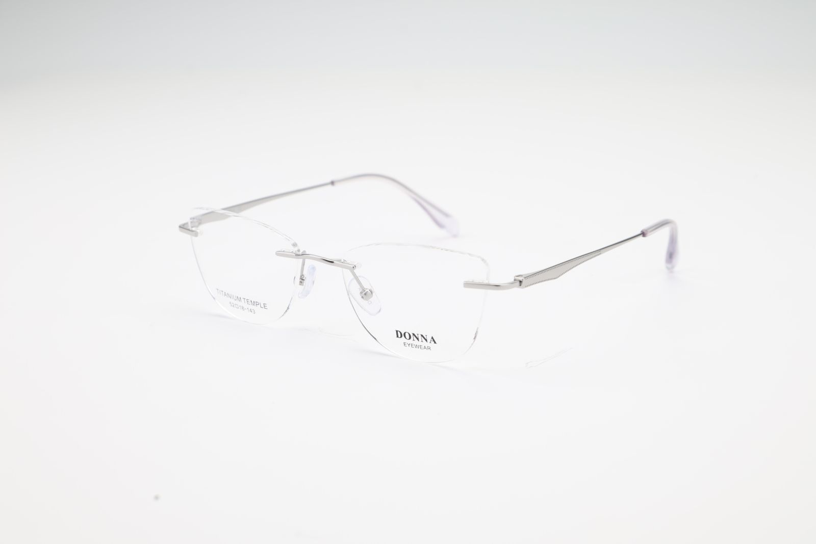 Donna 7010, C4