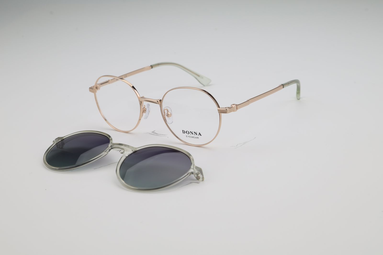 Donna 3204, C4