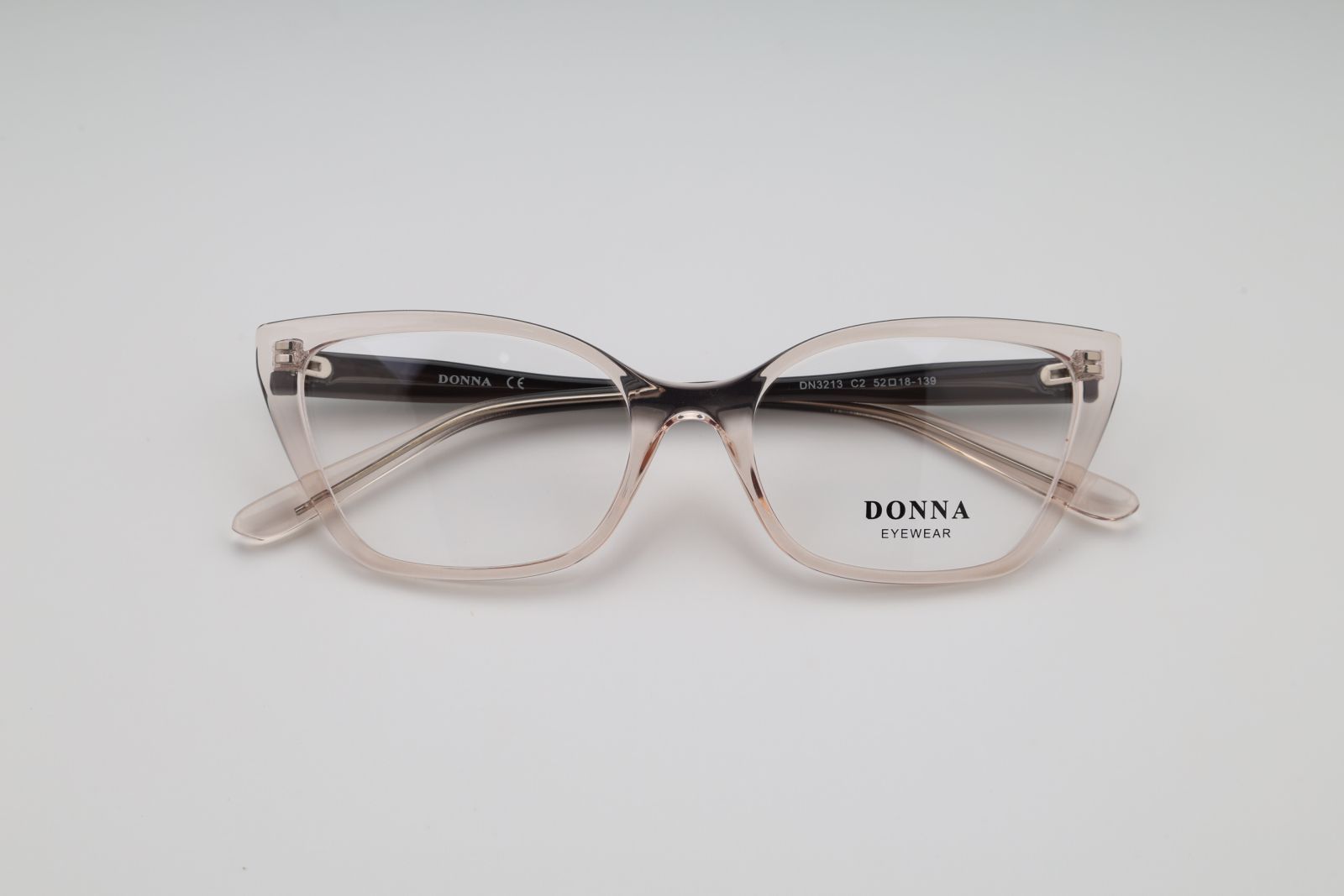 Donna 3213, C2