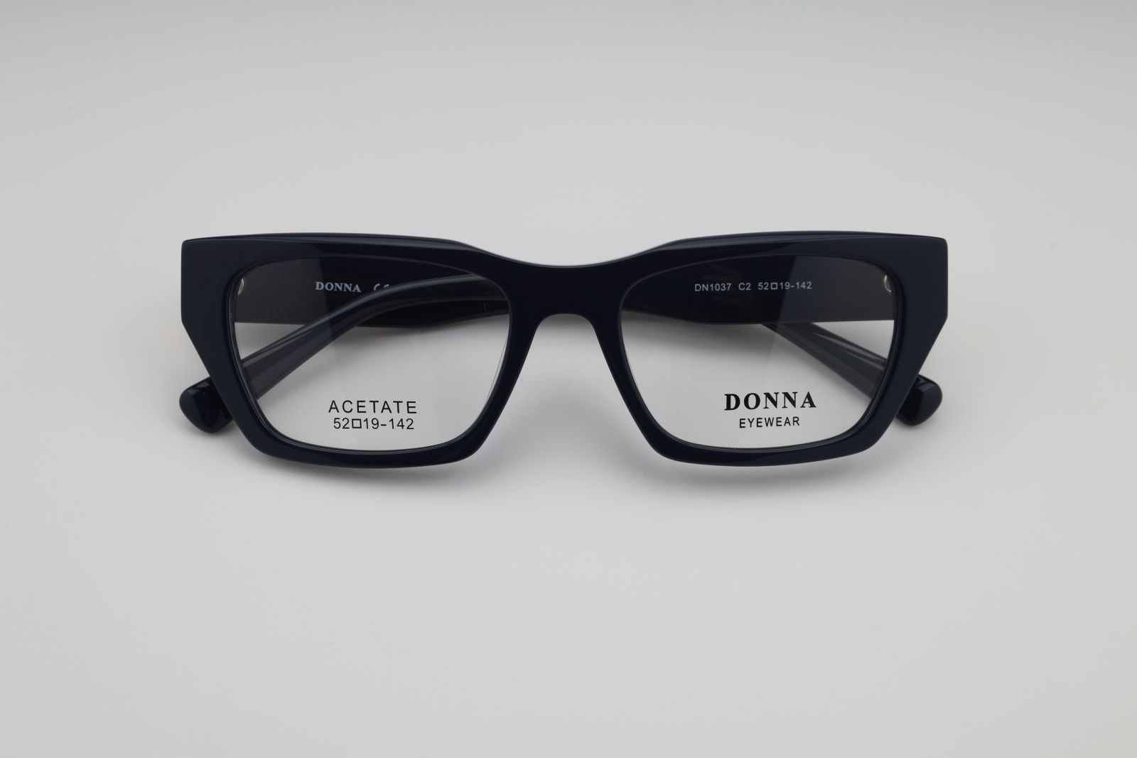 Donna 1037, C2