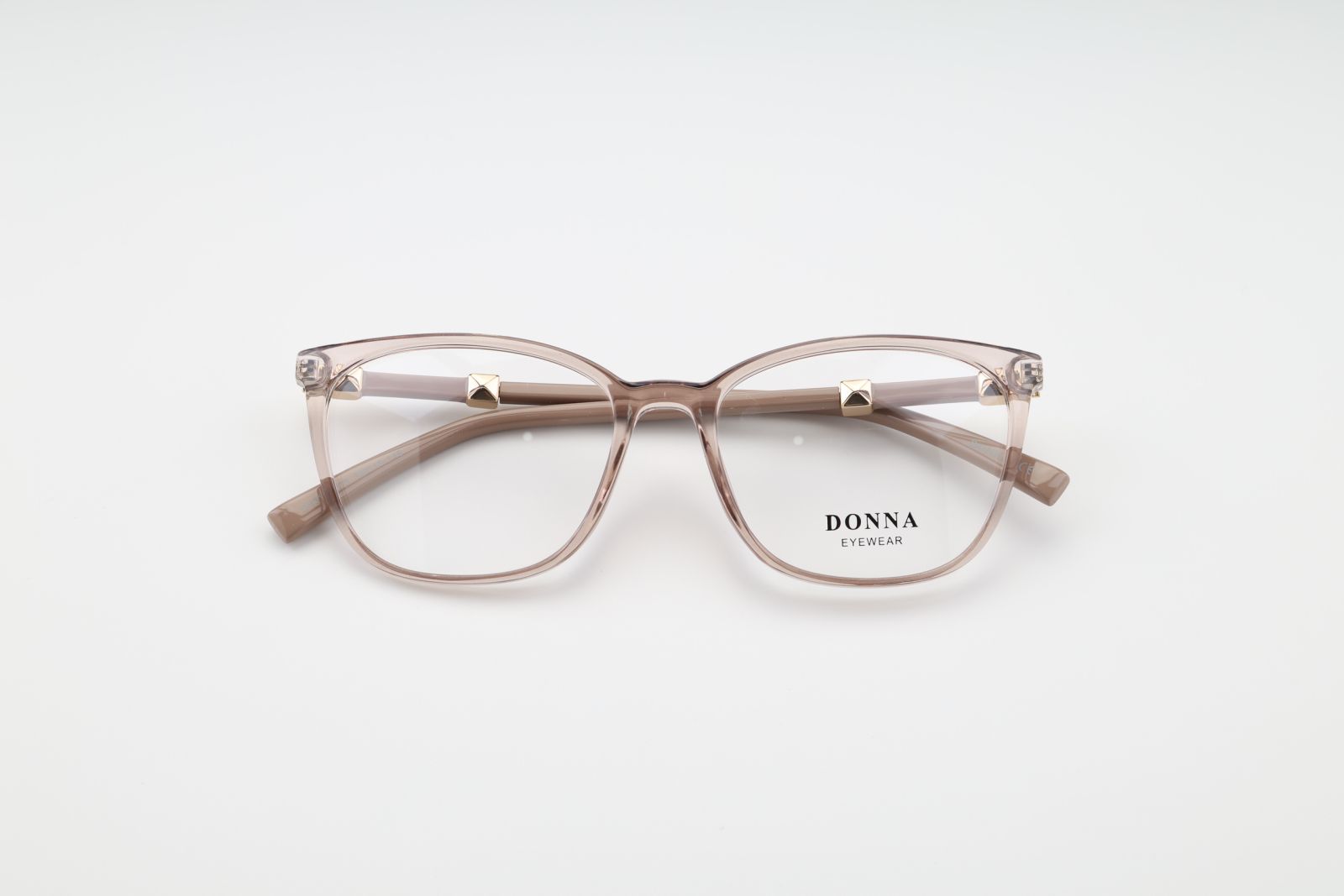 Donna 3151, C3