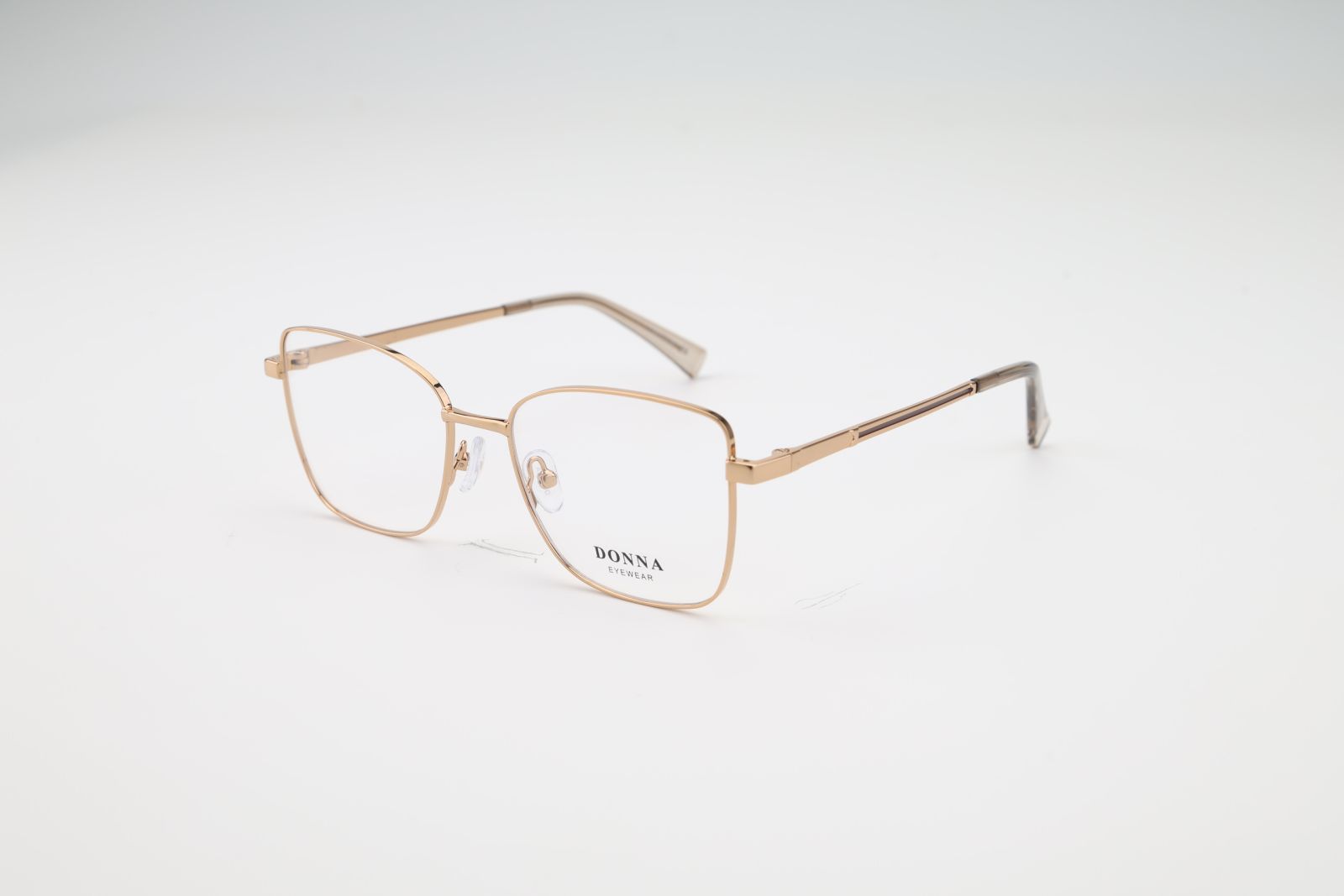 Donna 3181, C4