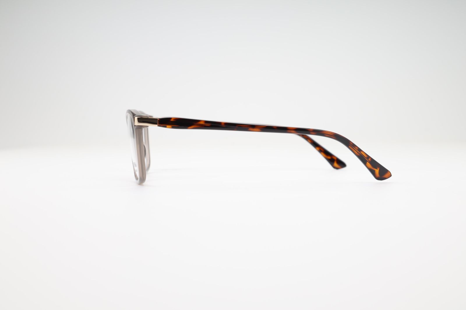 Donna 3152, C2