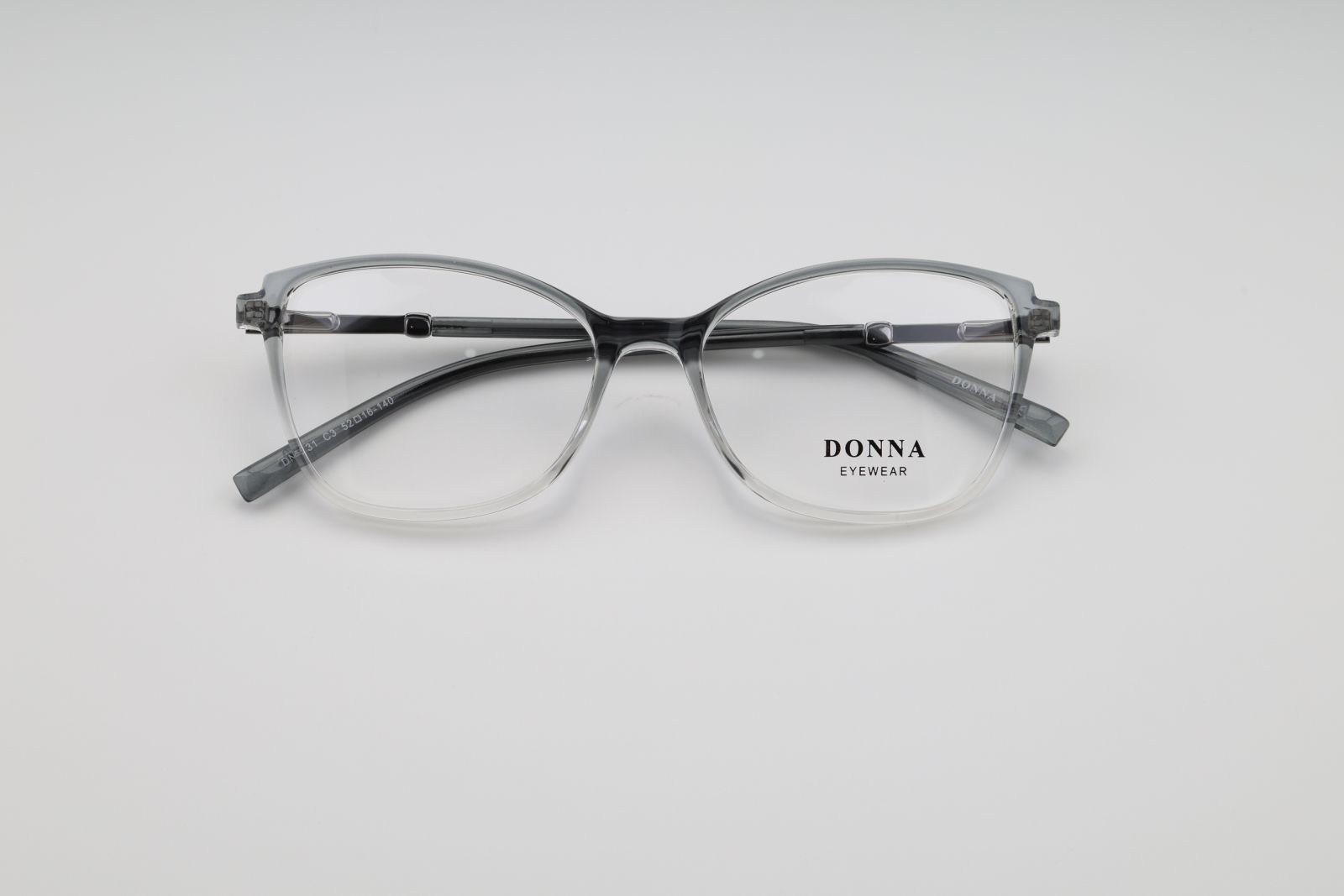 Donna 3131, C3