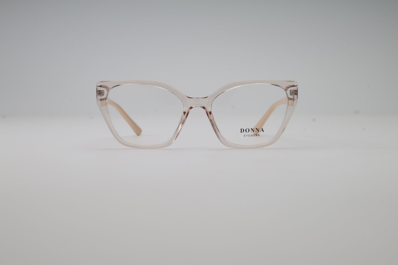 Donna 3210, C2