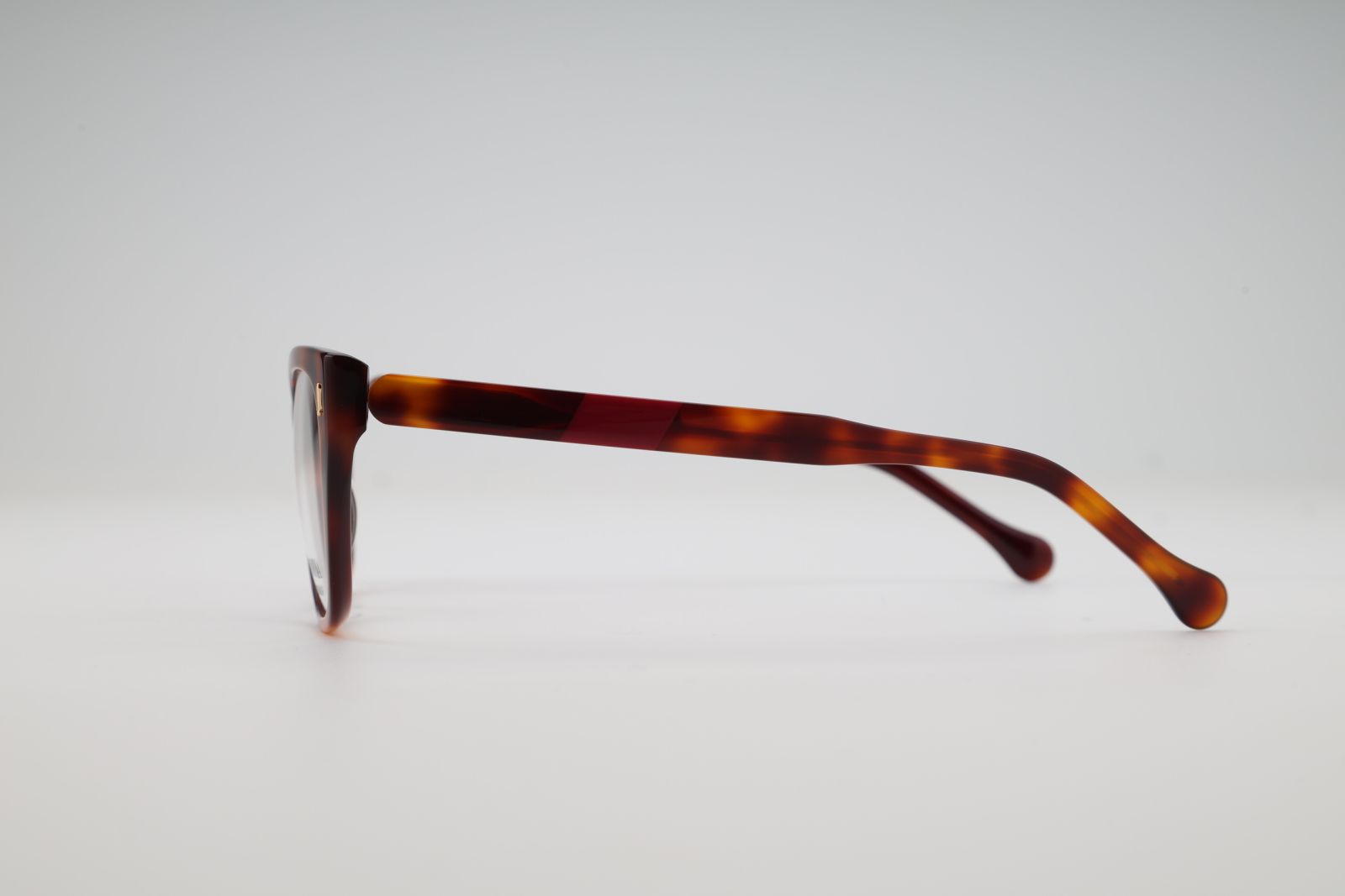 Donna 1033, C2