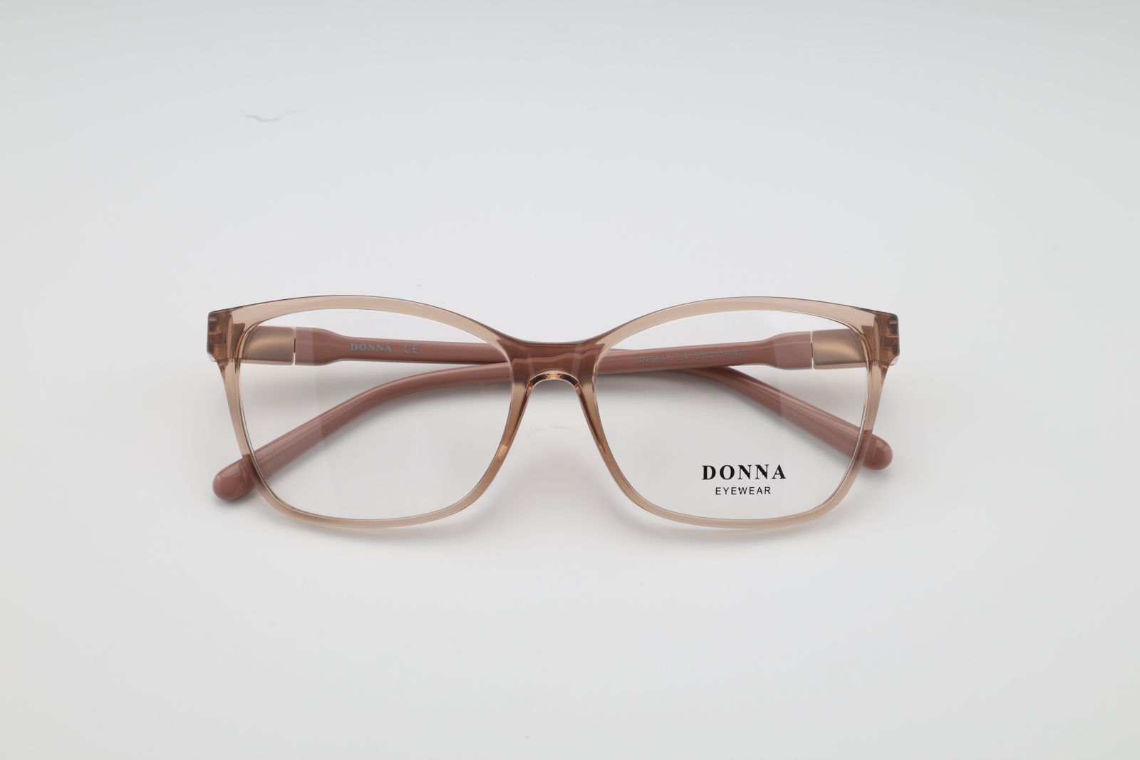Donna 3137, C4