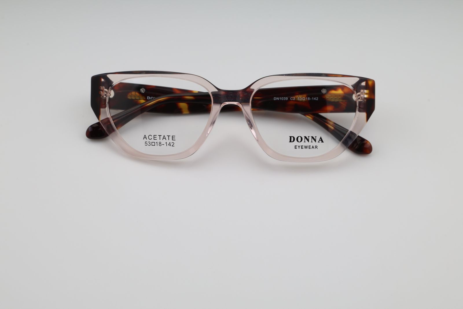 Donna 1039, C2