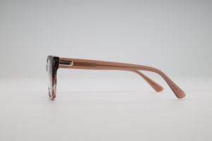 Donna 1032, C4