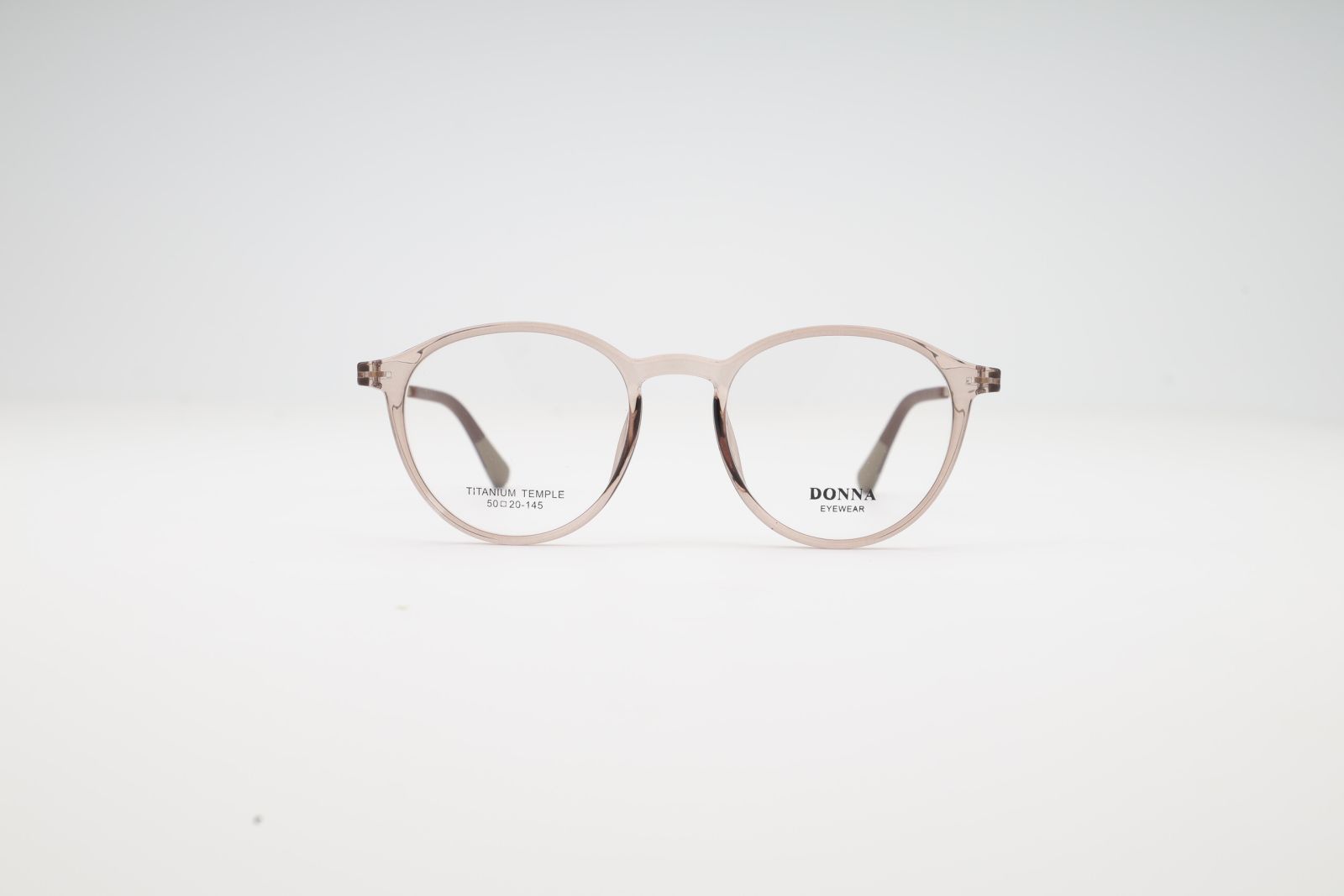 Donna 7006, C4
