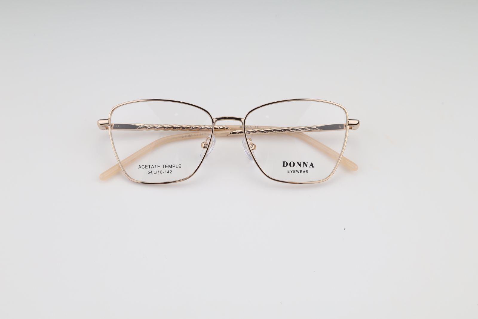 Donna 3186, C1