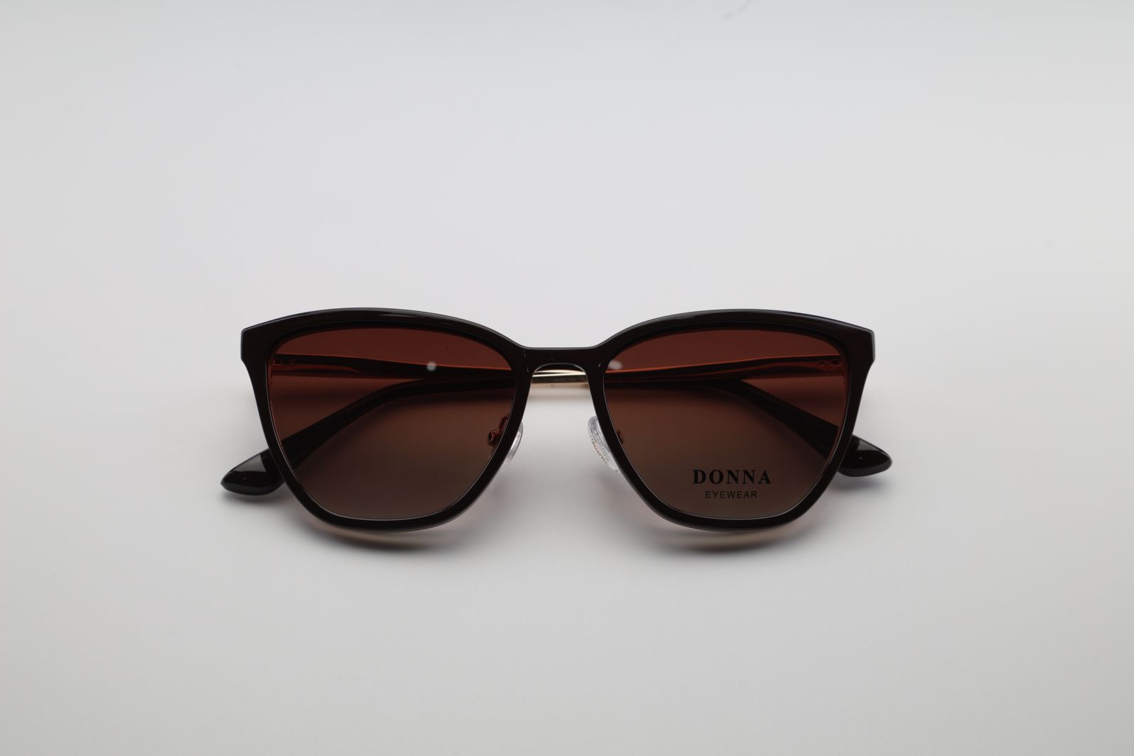 Donna 3206, C2