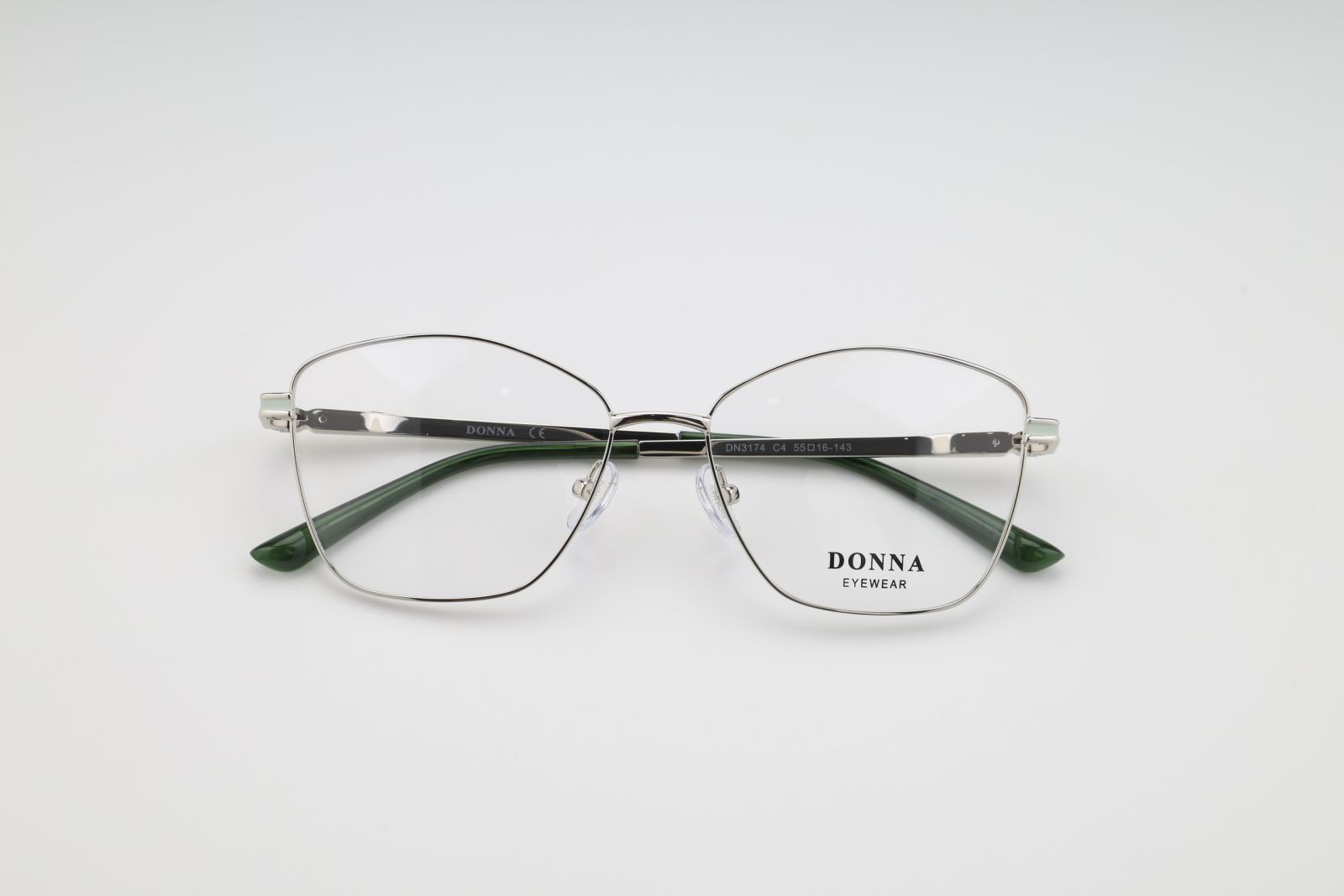 Donna 3174, C4