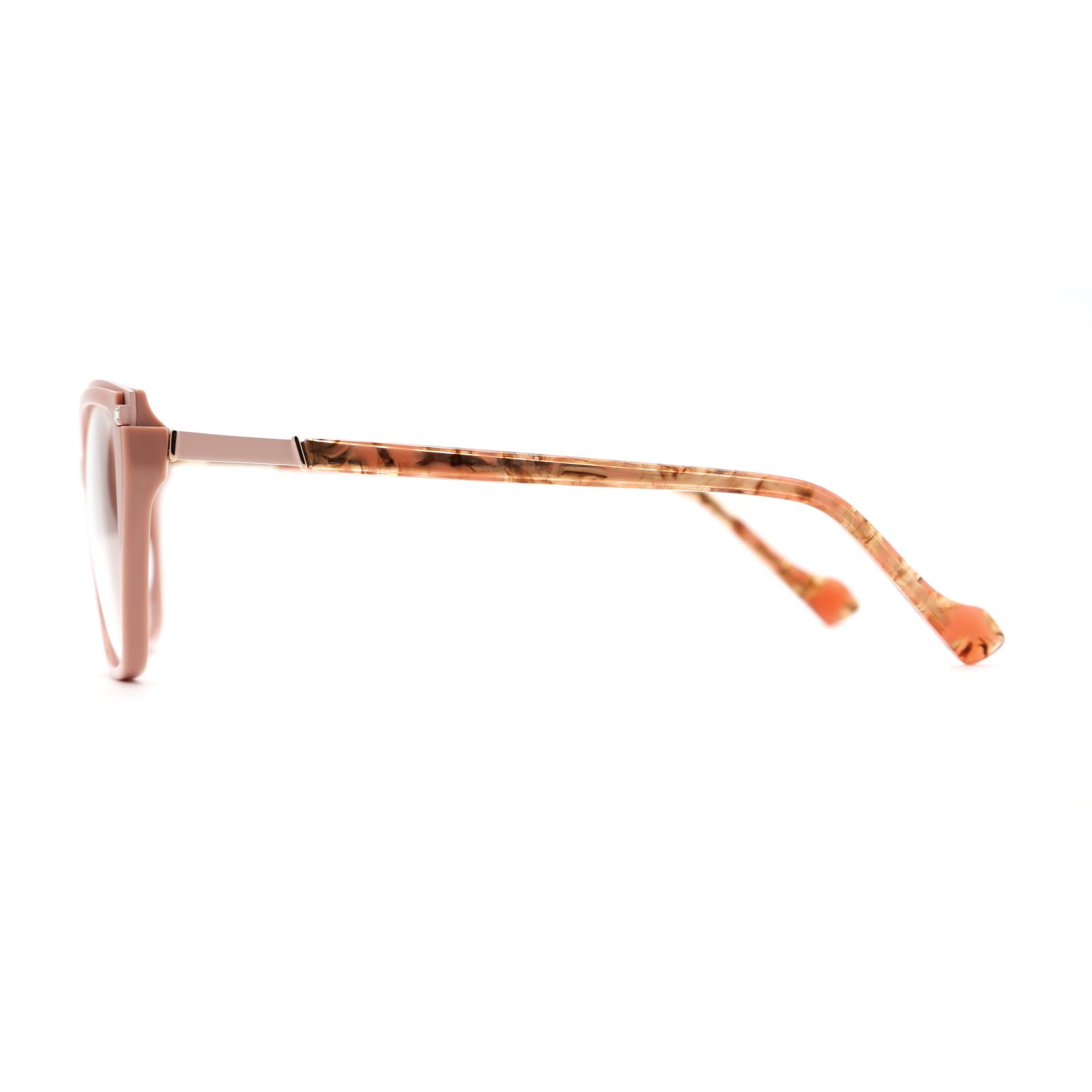 Donna 1021, C3