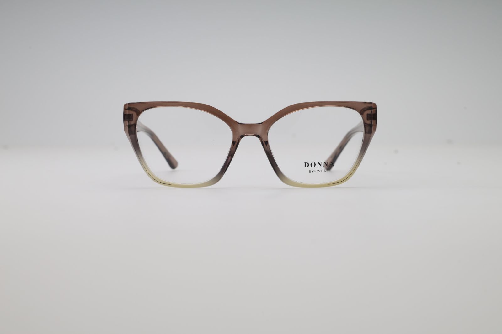 Donna 3210, C5