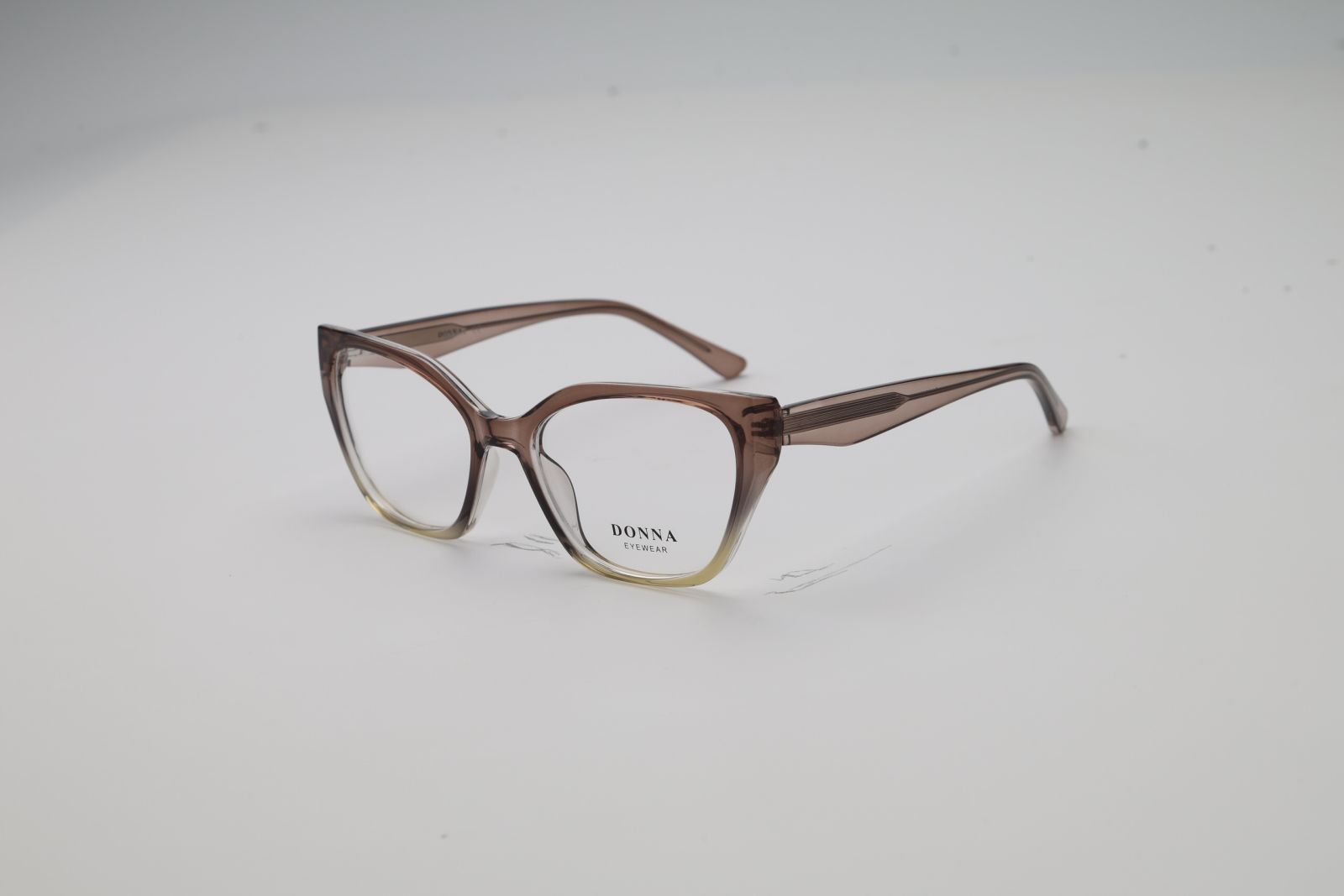 Donna 3210, C5