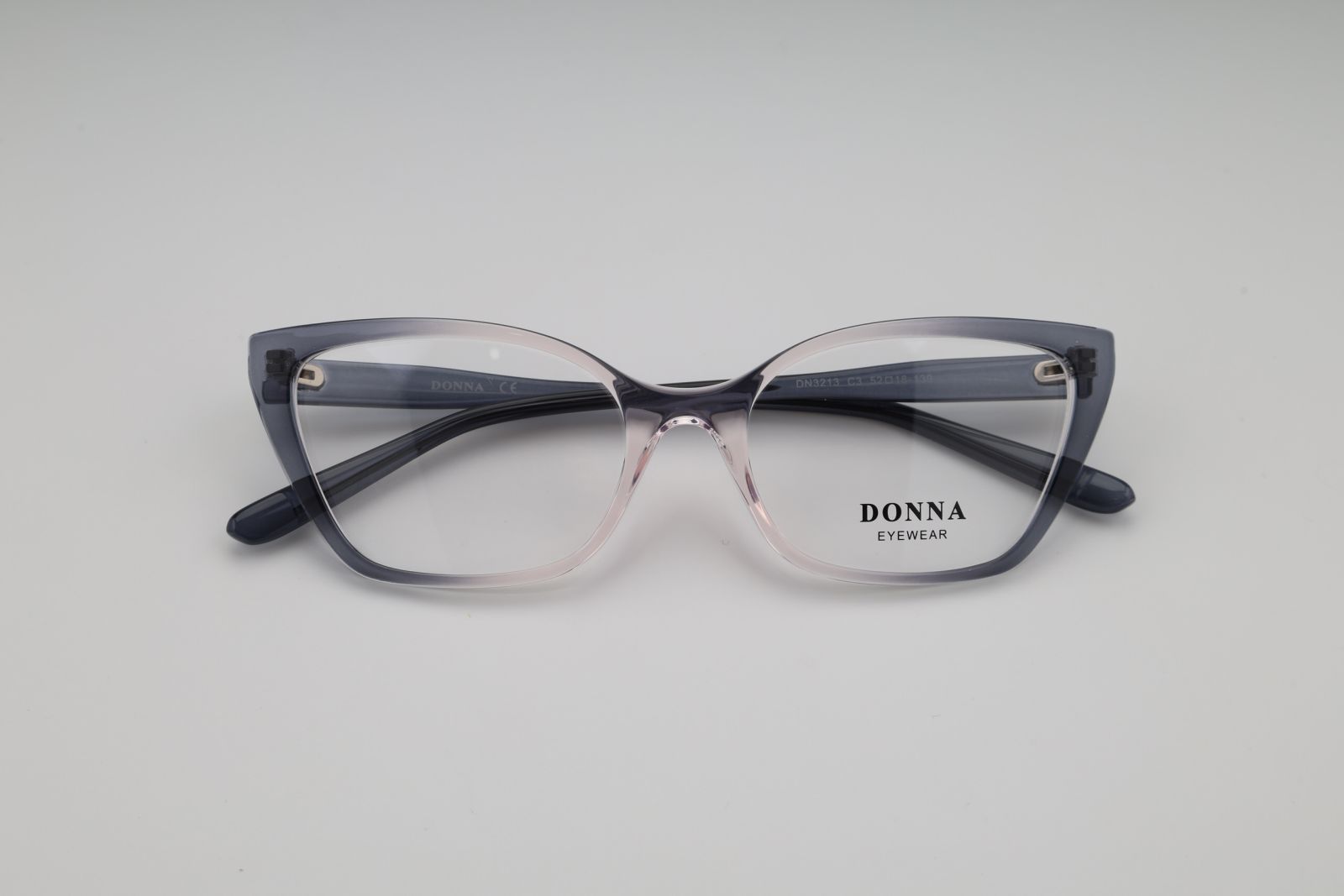 Donna 3213, C3
