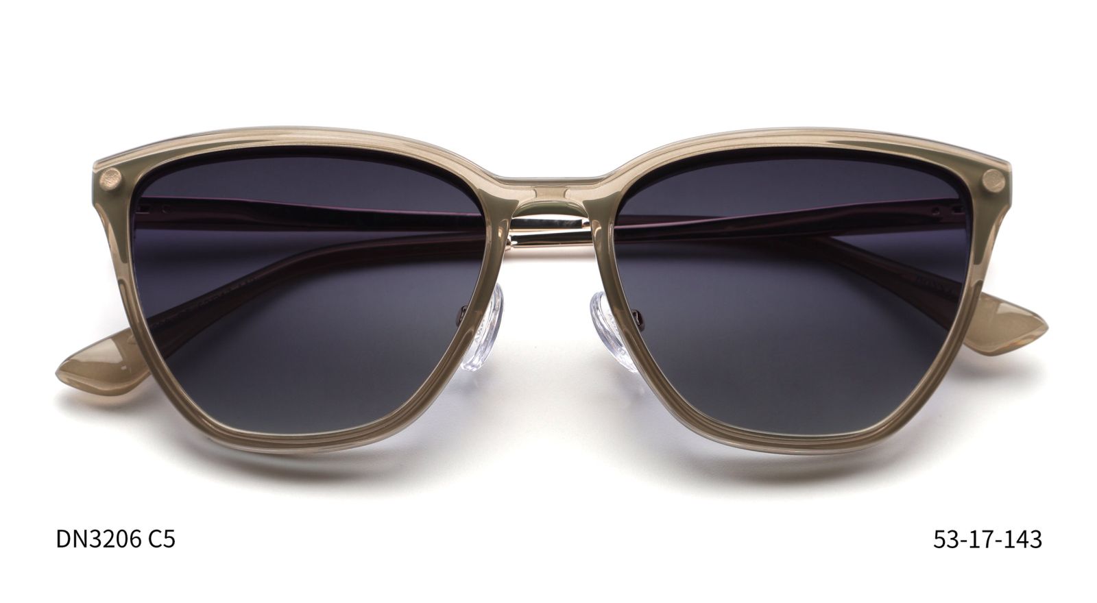 Donna 3206, C5