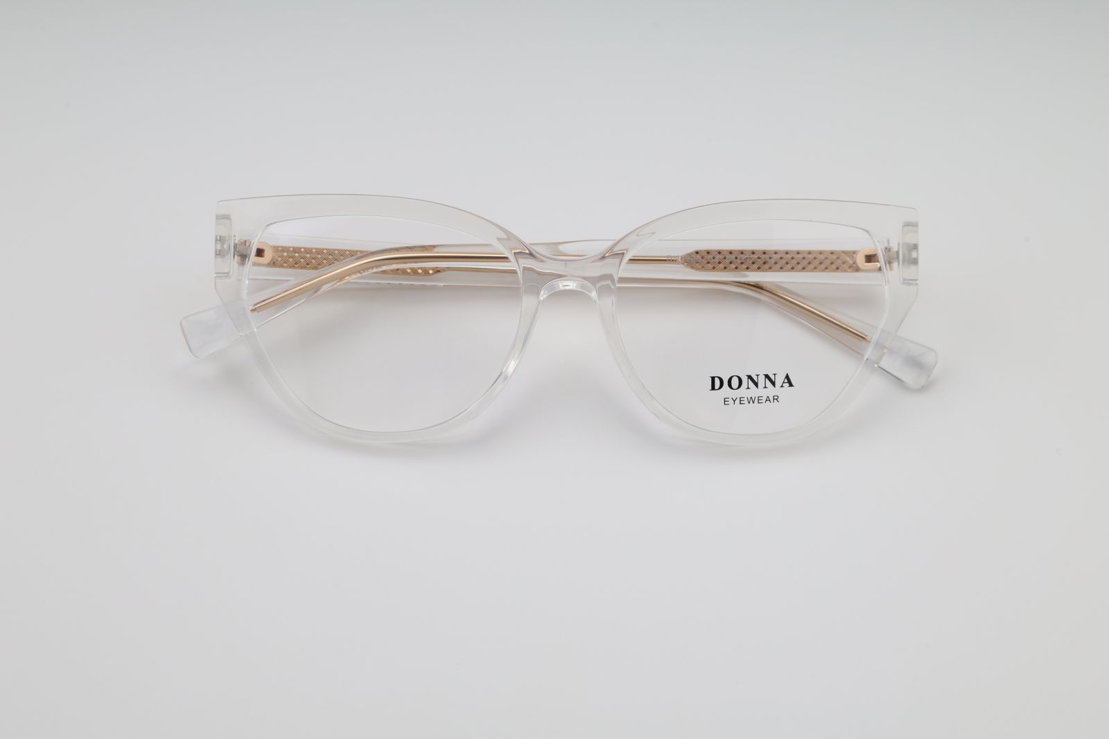 Donna 3208, C4