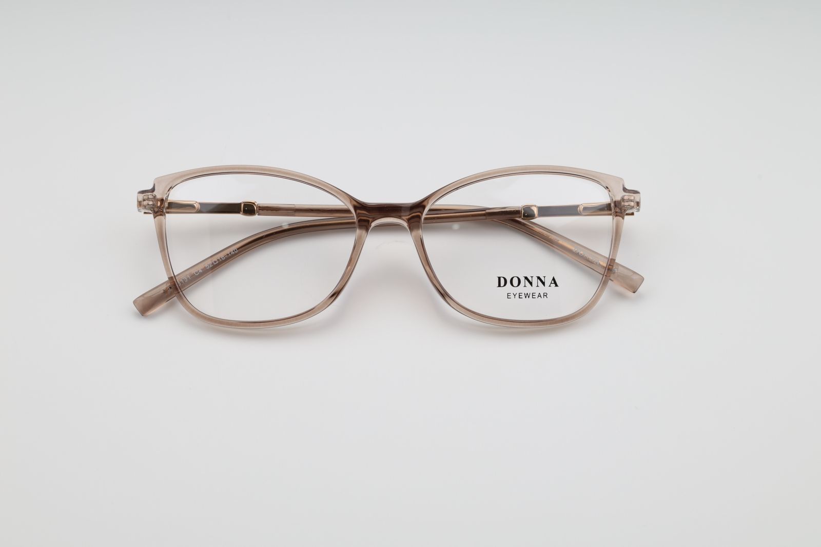 Donna 3131, C4
