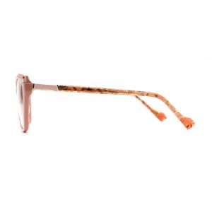 Donna 1021, C3