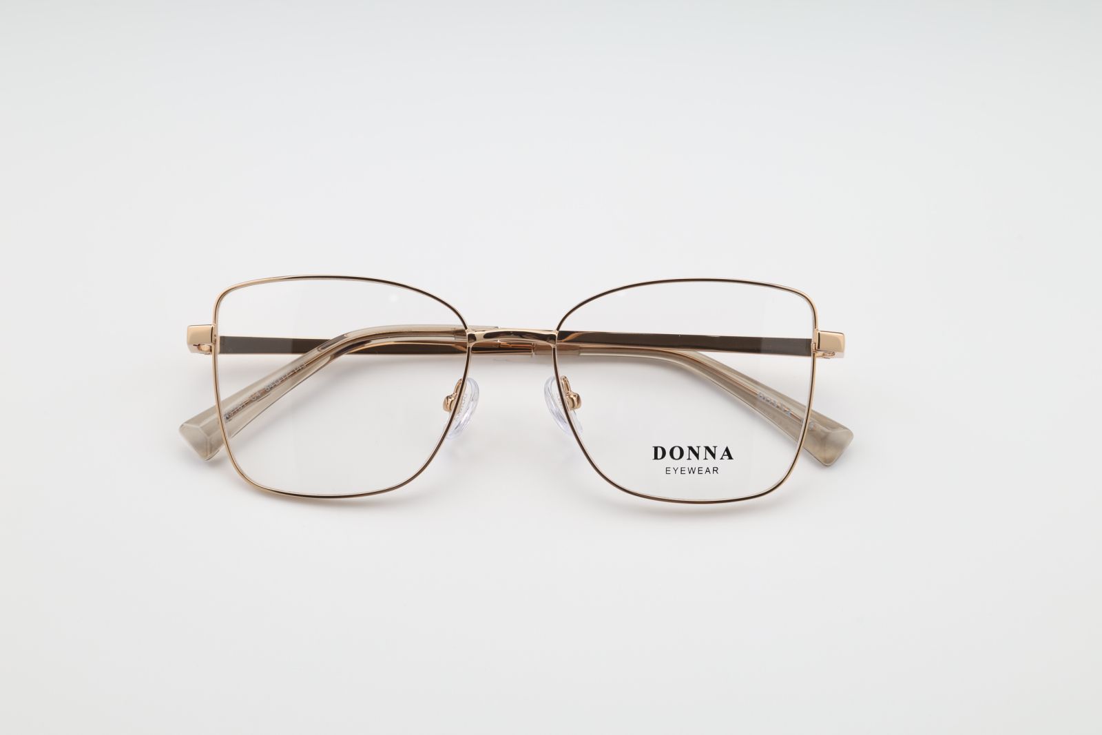 Donna 3181, C4