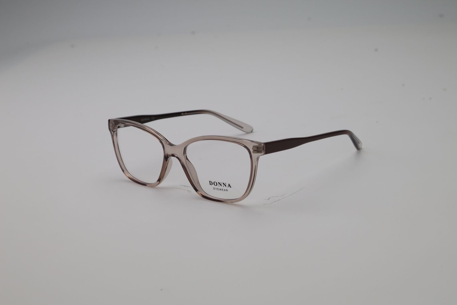 Donna 3214, C2