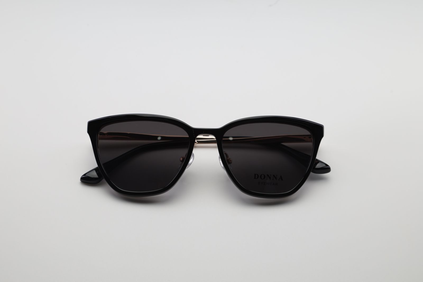 Donna 3206, C1