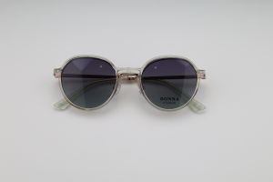 Donna 3204, C4