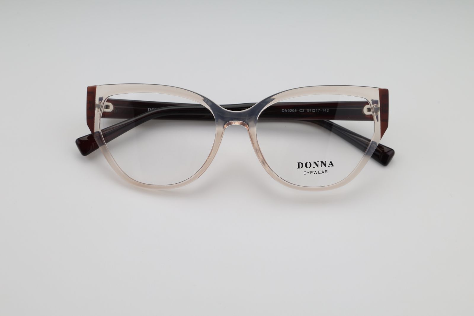 Donna 3208, C2