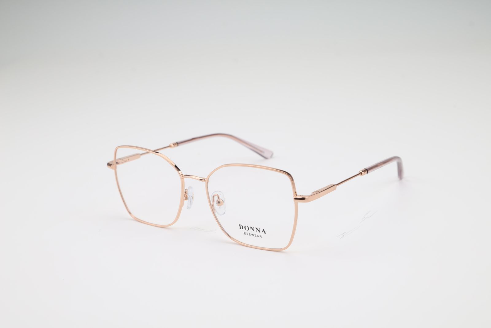Donna 3162, C3