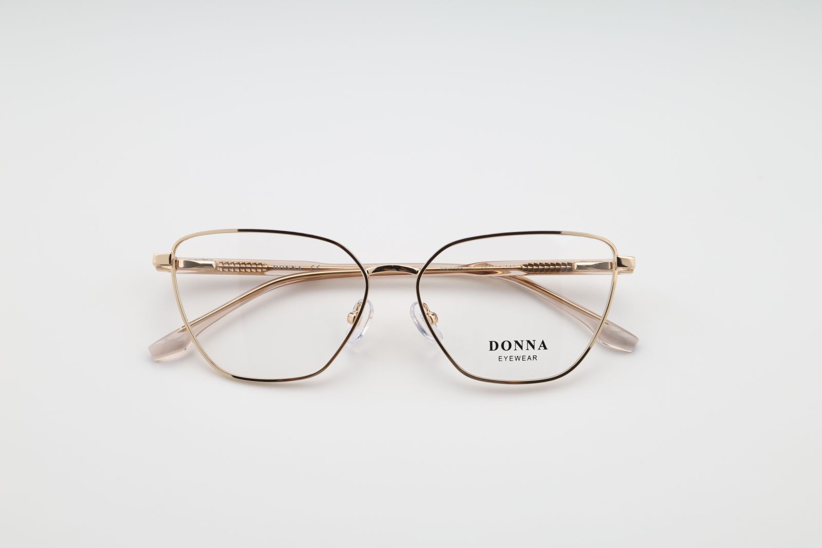 Donna 3165, C4