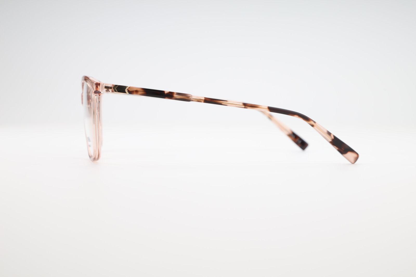 Donna 3153, C2
